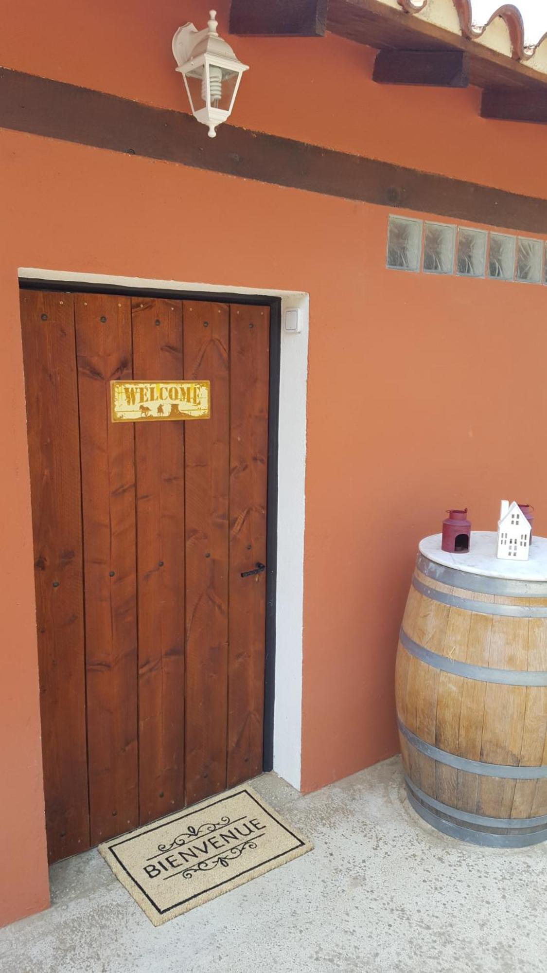 Chambre D'Hotes Le Petit Ranch Los Masos 객실 사진